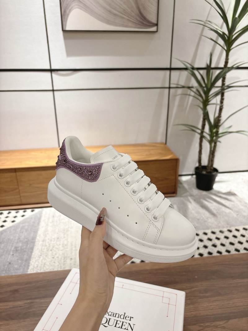 a1exa*der Mcqv*en sneakers